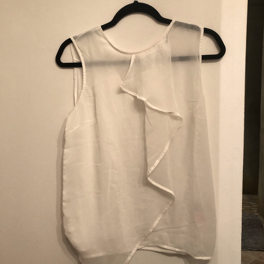 Euc Vero Moda White Sleeveless Blouse With Delicate Sheer Fabric Accents. Medium